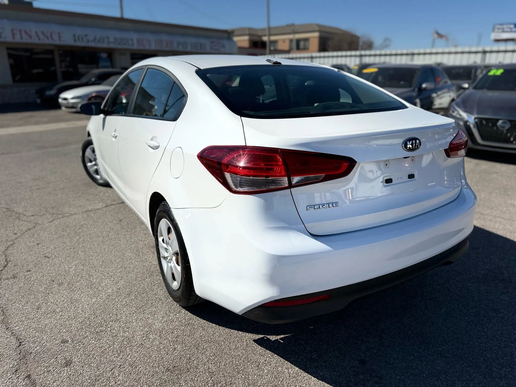 Used 2017 Kia Forte LX w/ LX Popular Package image 5