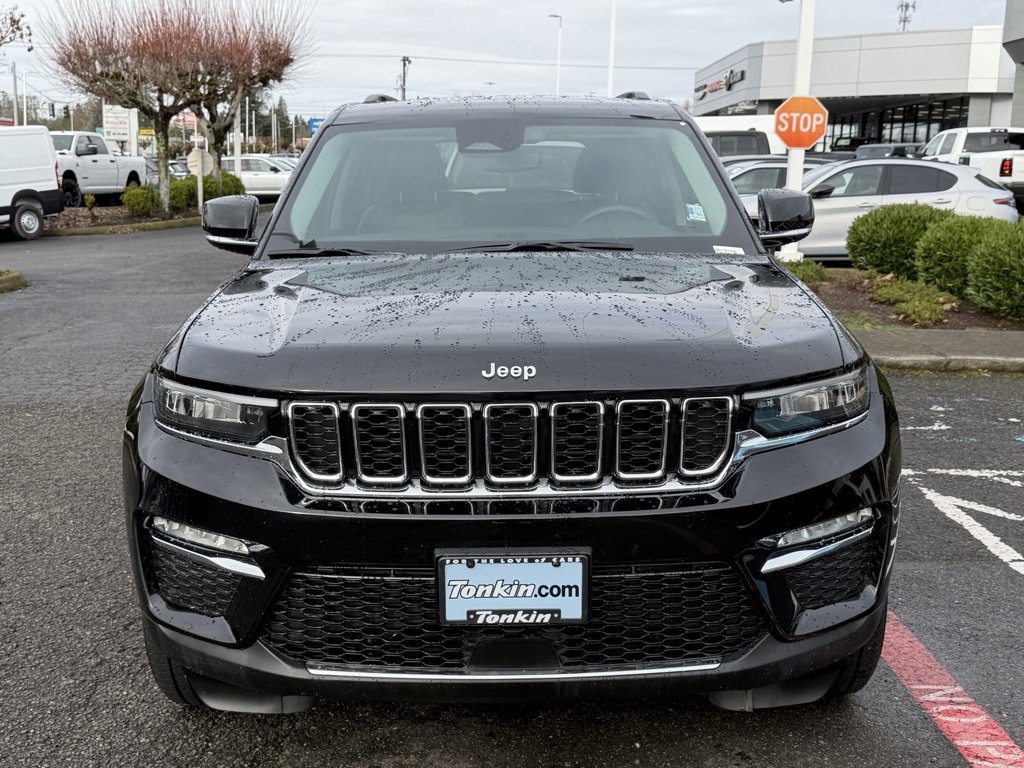 Used 2023 Jeep Grand Cherokee Limited image 3