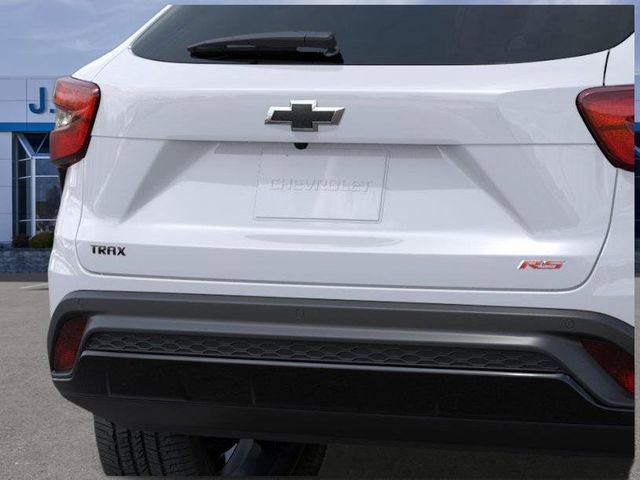 New 2026 Chevrolet Trax RS w/ Sunroof Package FWD image 14