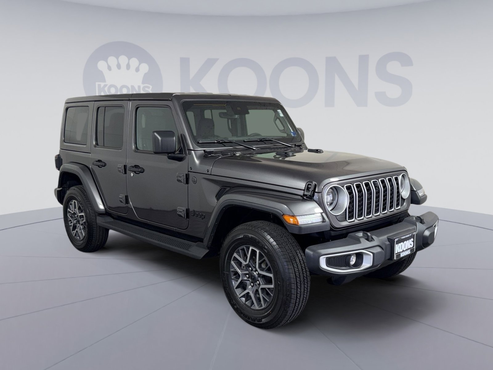 Used 2025 Jeep Wrangler Sahara image 10