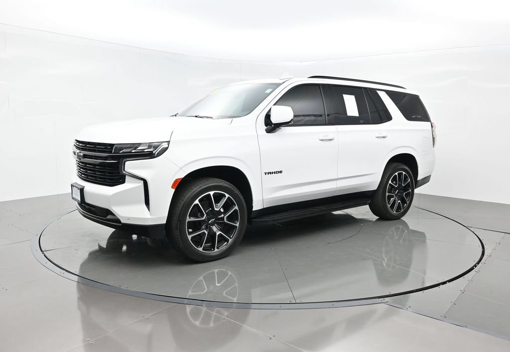 Used 2024 Chevrolet Tahoe RST w/ Luxury Package AWD/4WD image 2