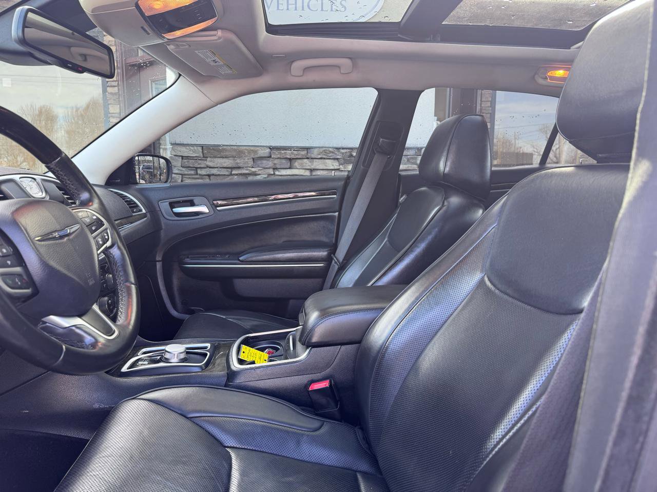 Used 2017 Chrysler 300 C w/ Safetytec Plus Group image 15