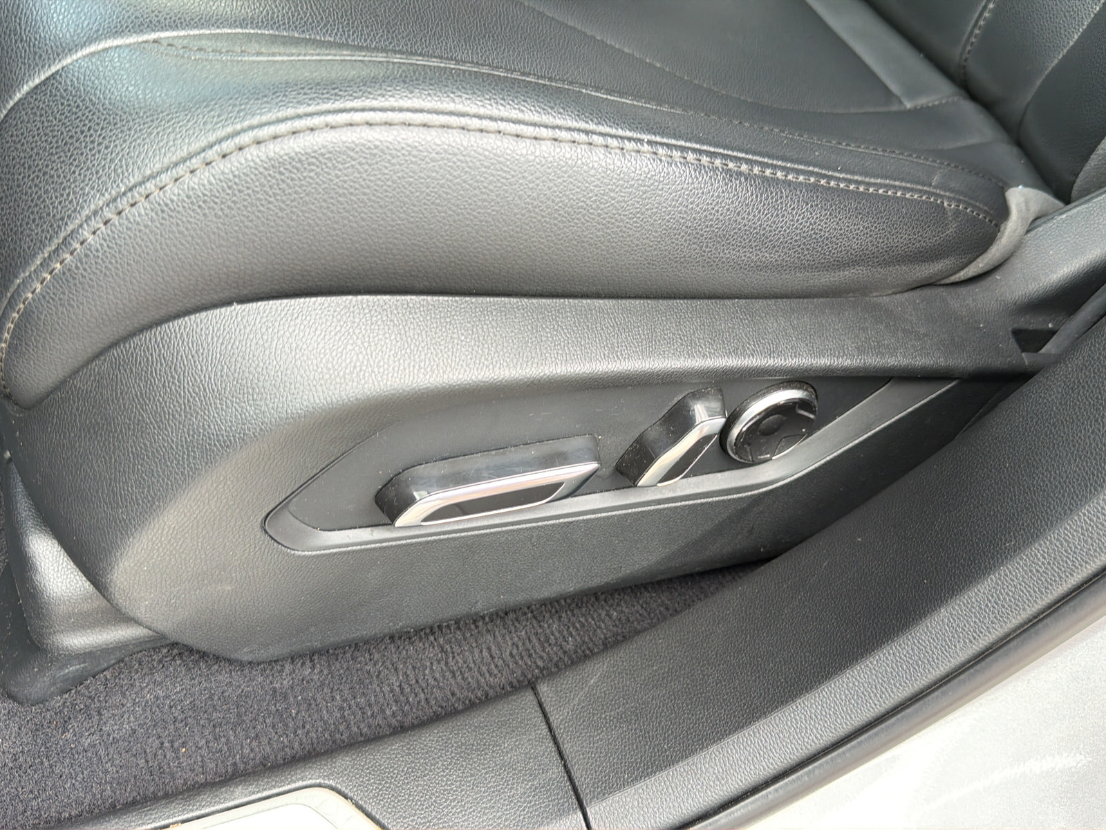 Used 2021 Acura RDX AWD image 31