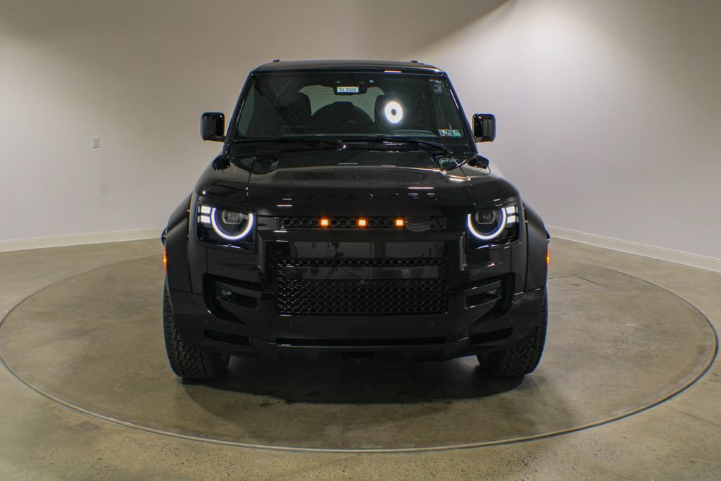 New 2026 Land Rover Defender 110 OCTA AWD/4WD image 8