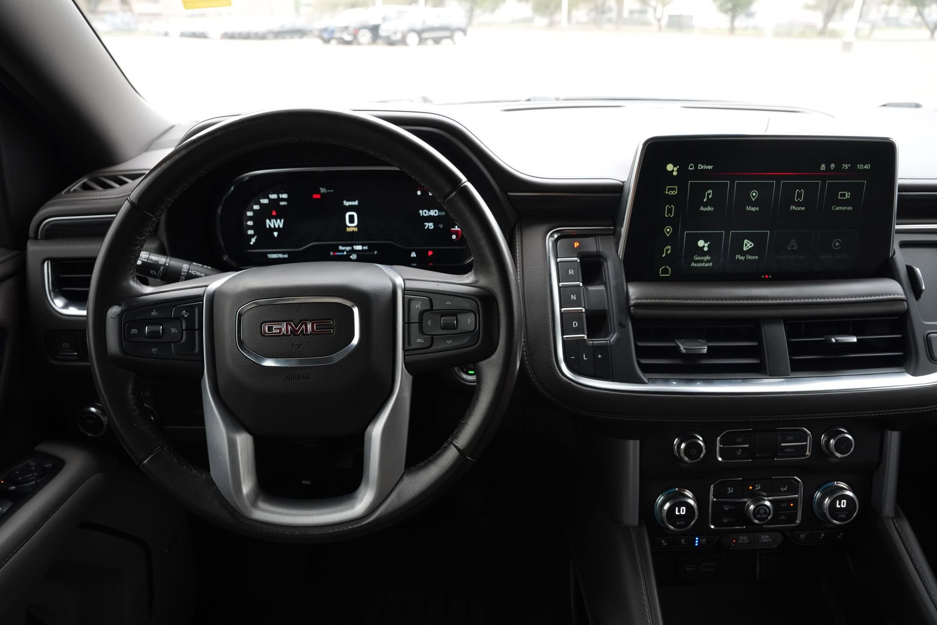 Used 2023 GMC Yukon SLT image 9