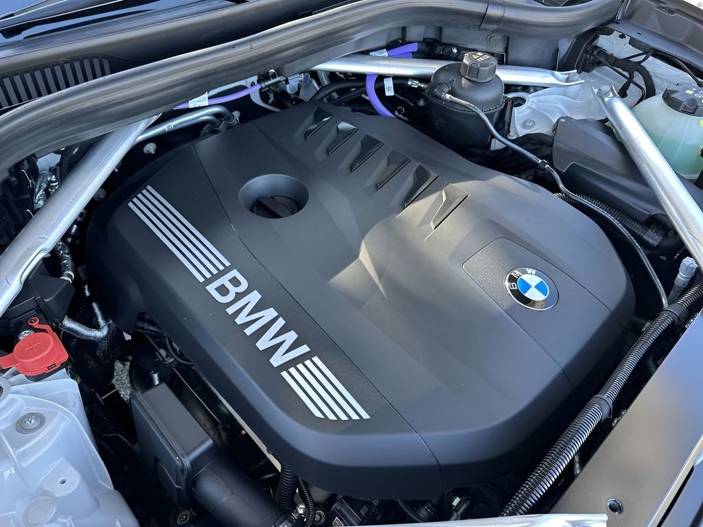 New 2026 BMW X5 xDrive40i w/ Parking Assistance Package image 30