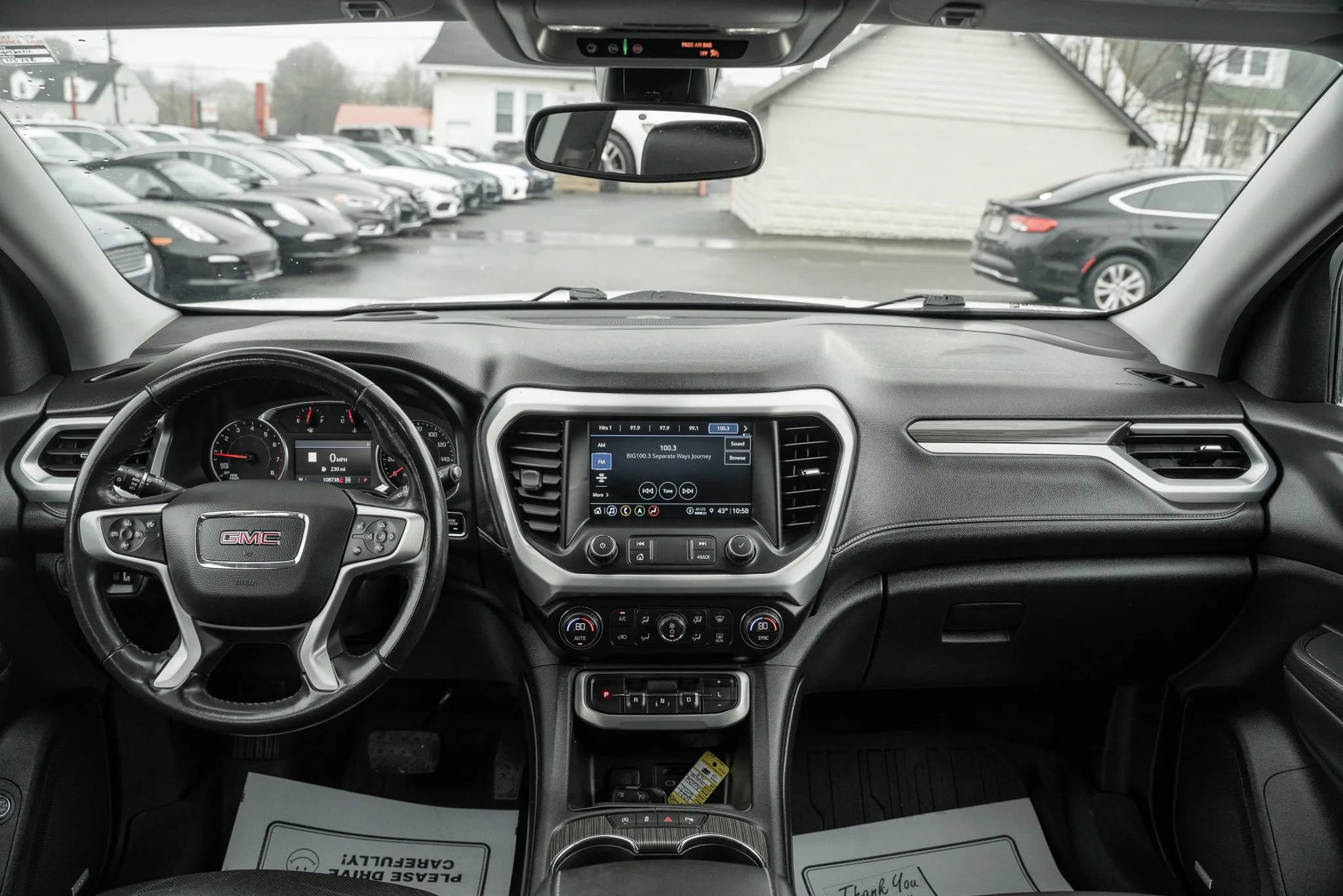 Used 2022 GMC Acadia SLT w/ LPO, Floor Liner Package image 15