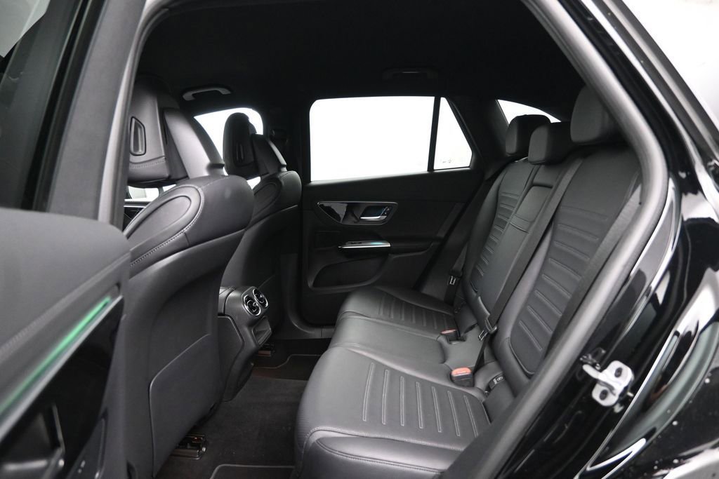 Used 2023 Mercedes-Benz GLC 300 image 23