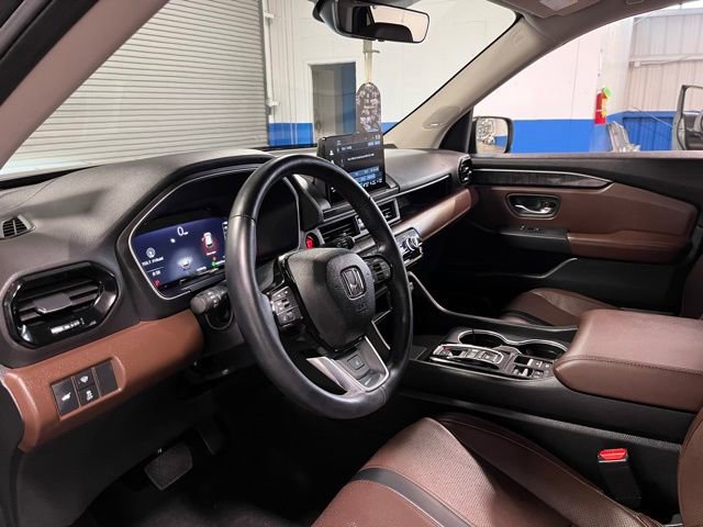 Used 2024 Honda Pilot Elite image 22