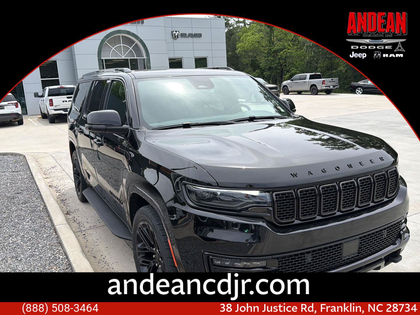 Used 2023 Jeep Wagoneer L Series II AWD/4WD image 1