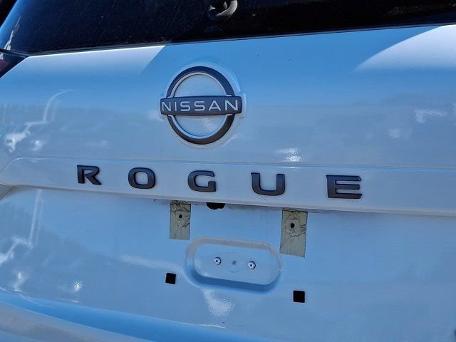 Used 2024 Nissan Rogue SV AWD/4WD image 34