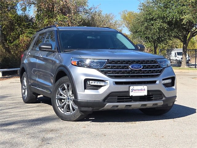 Certified 2022 Ford Explorer XLT w/ Equipment Group 202A