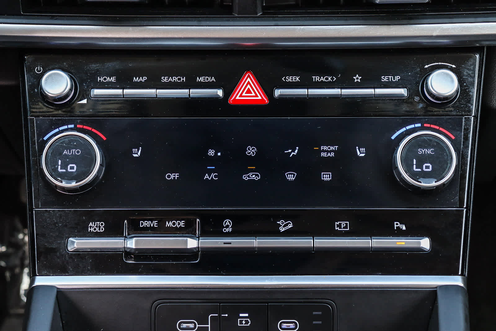 Used 2025 Hyundai Santa Fe SEL image 15