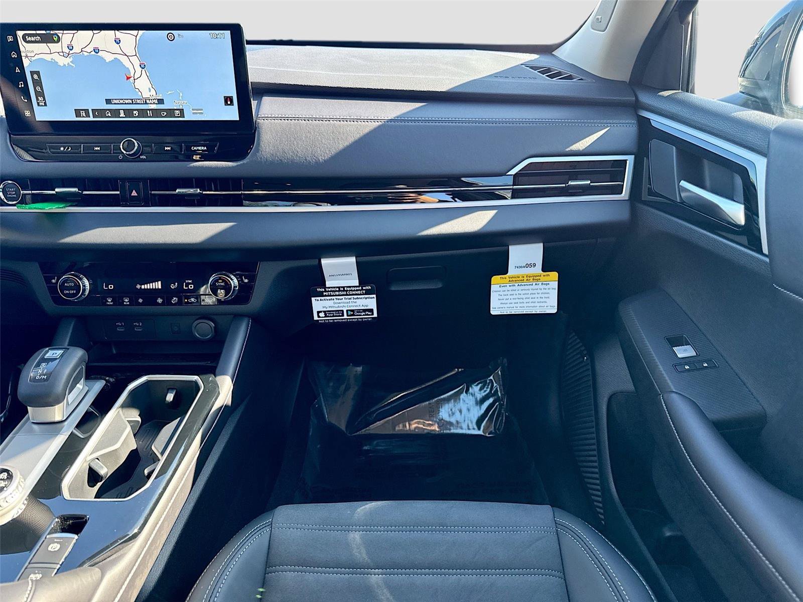 New 2025 Mitsubishi Outlander SE AWD/4WD image 23