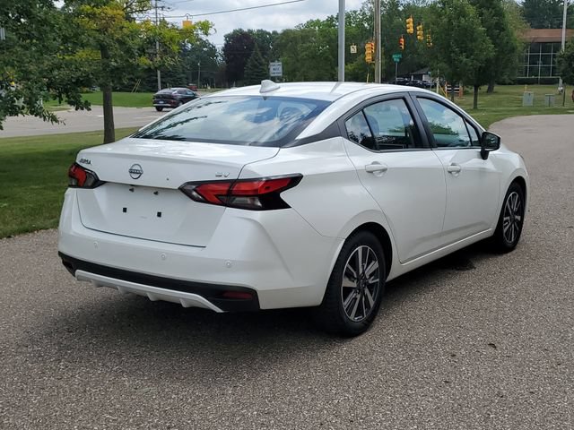 Used 2023 Nissan Versa SV FWD image 4