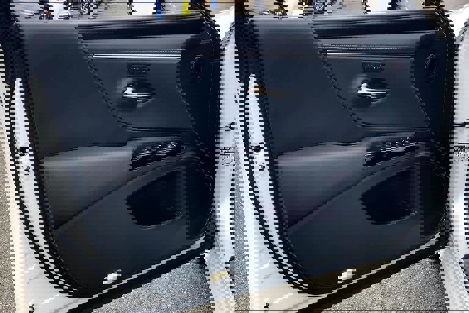 Certified 2025 Lexus ES 350 w/ Premium Package FWD image 22