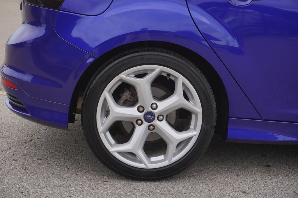 Used 2014 Ford Focus ST w/ Equipment Group 201A FWD image 12