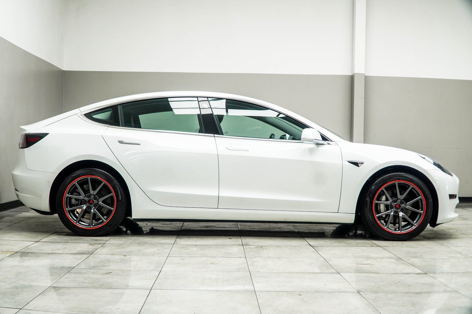 Used 2019 Tesla Model 3 Long Range image 6