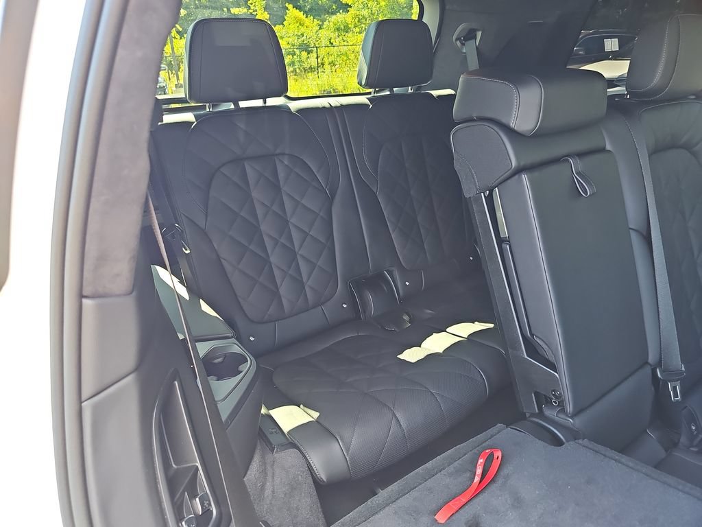 Certified 2026 BMW X7 xDrive40i AWD/4WD image 30