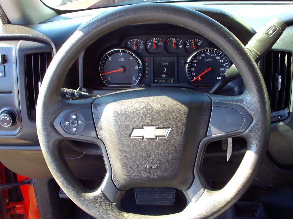Used 2018 Chevrolet Silverado 1500 W/T AWD/4WD image 10