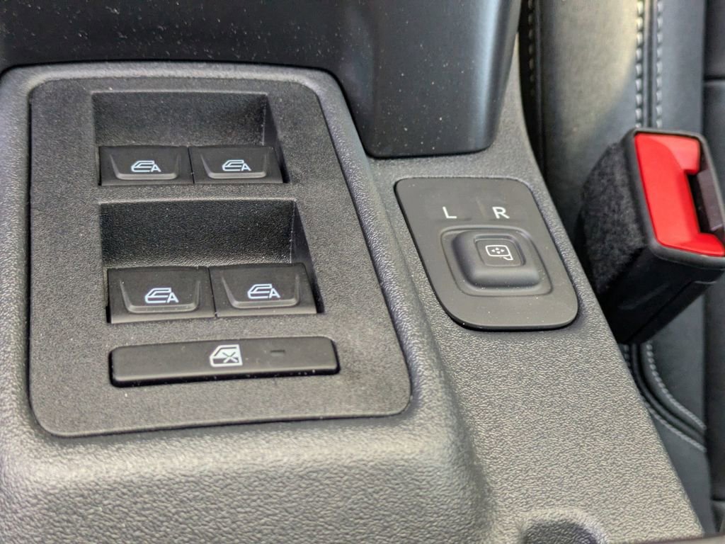 New 2025 Ford Bronco Badlands image 25