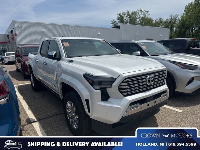 Used 2025 Toyota Tacoma Limited AWD/4WD image 1