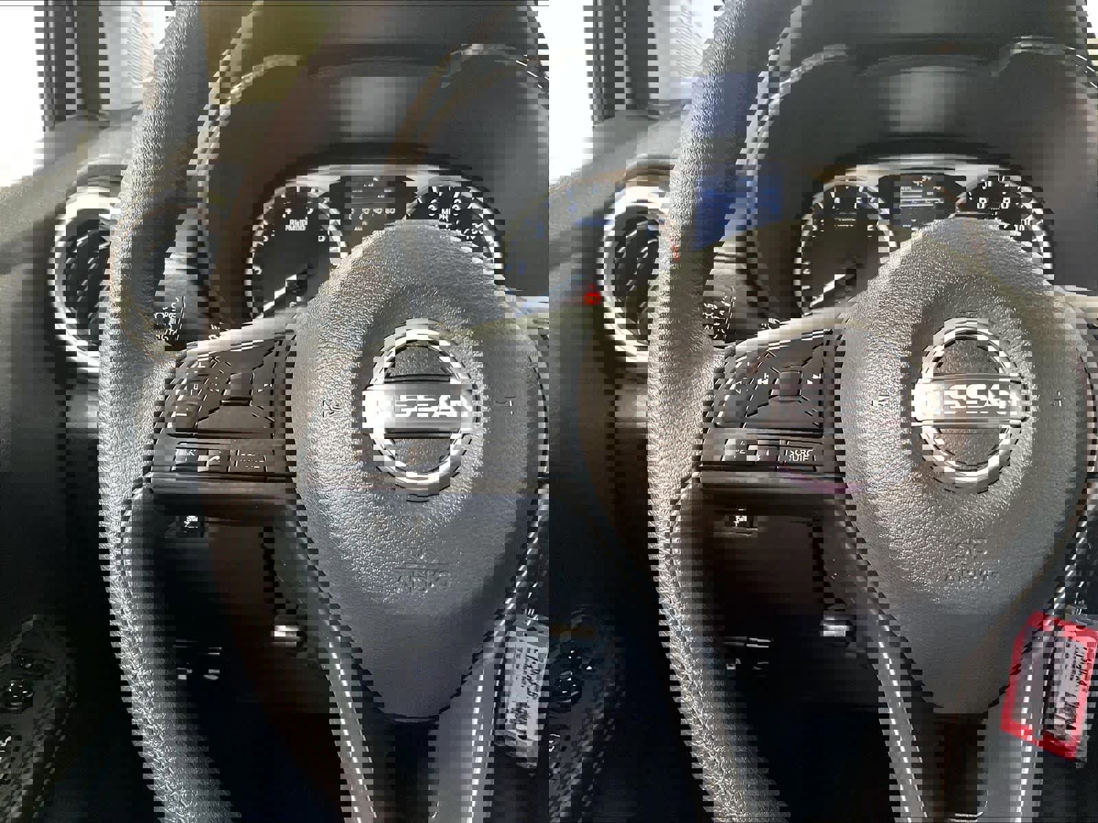 Used 2025 Nissan Versa S w/ Trunk Package image 22