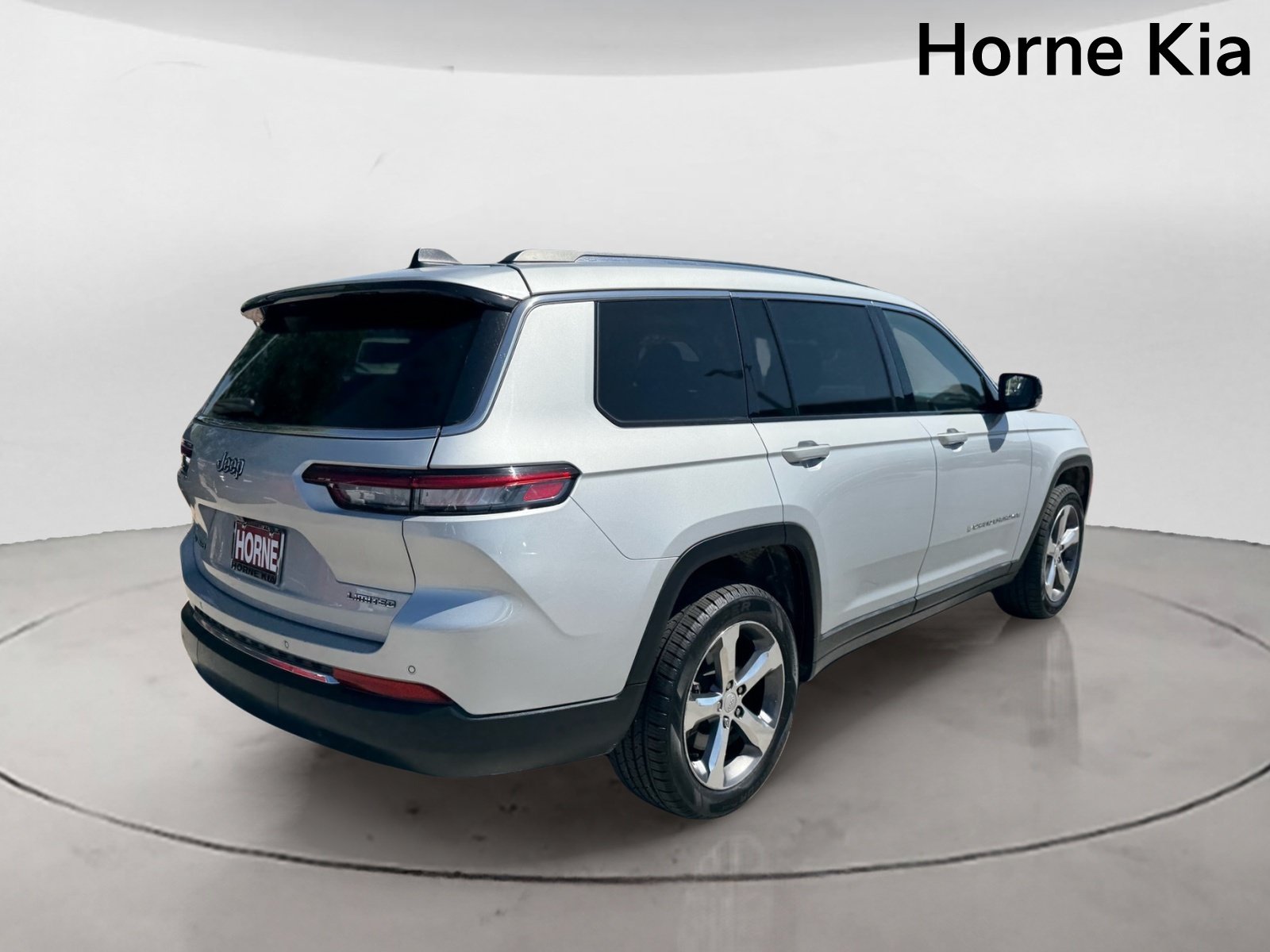Used 2021 Jeep Grand Cherokee L Limited AWD/4WD image 4