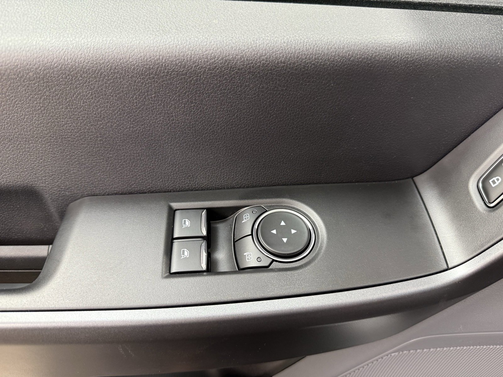 New 2025 Ford F350 XLT w/ XLT Value Package image 10