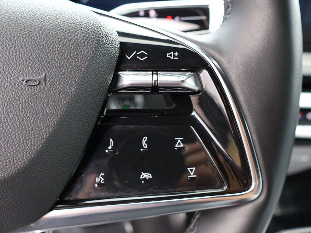 Used 2024 Cadillac Lyriq Sport image 43