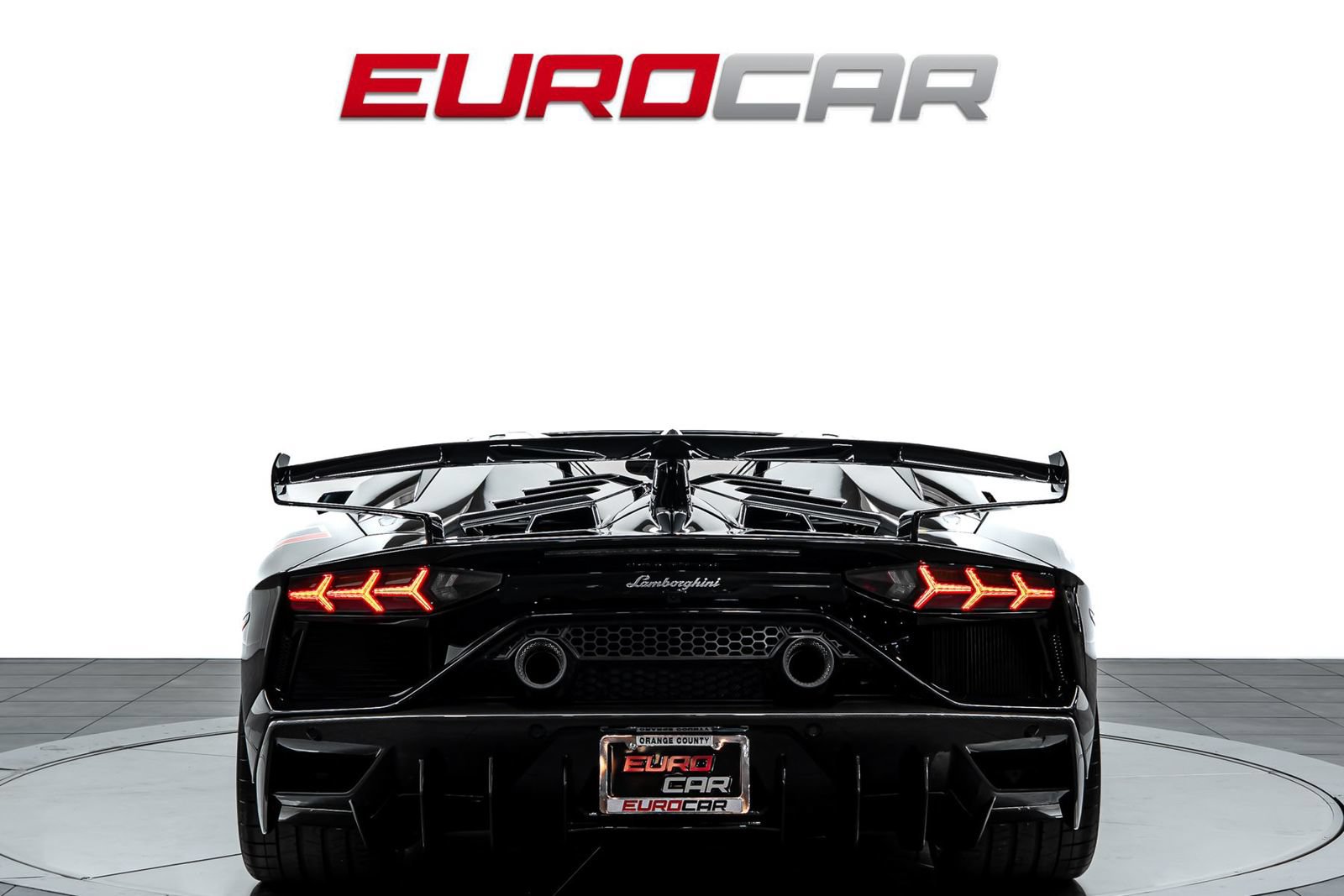 Used 2021 Lamborghini Aventador SVJ AWD/4WD image 5