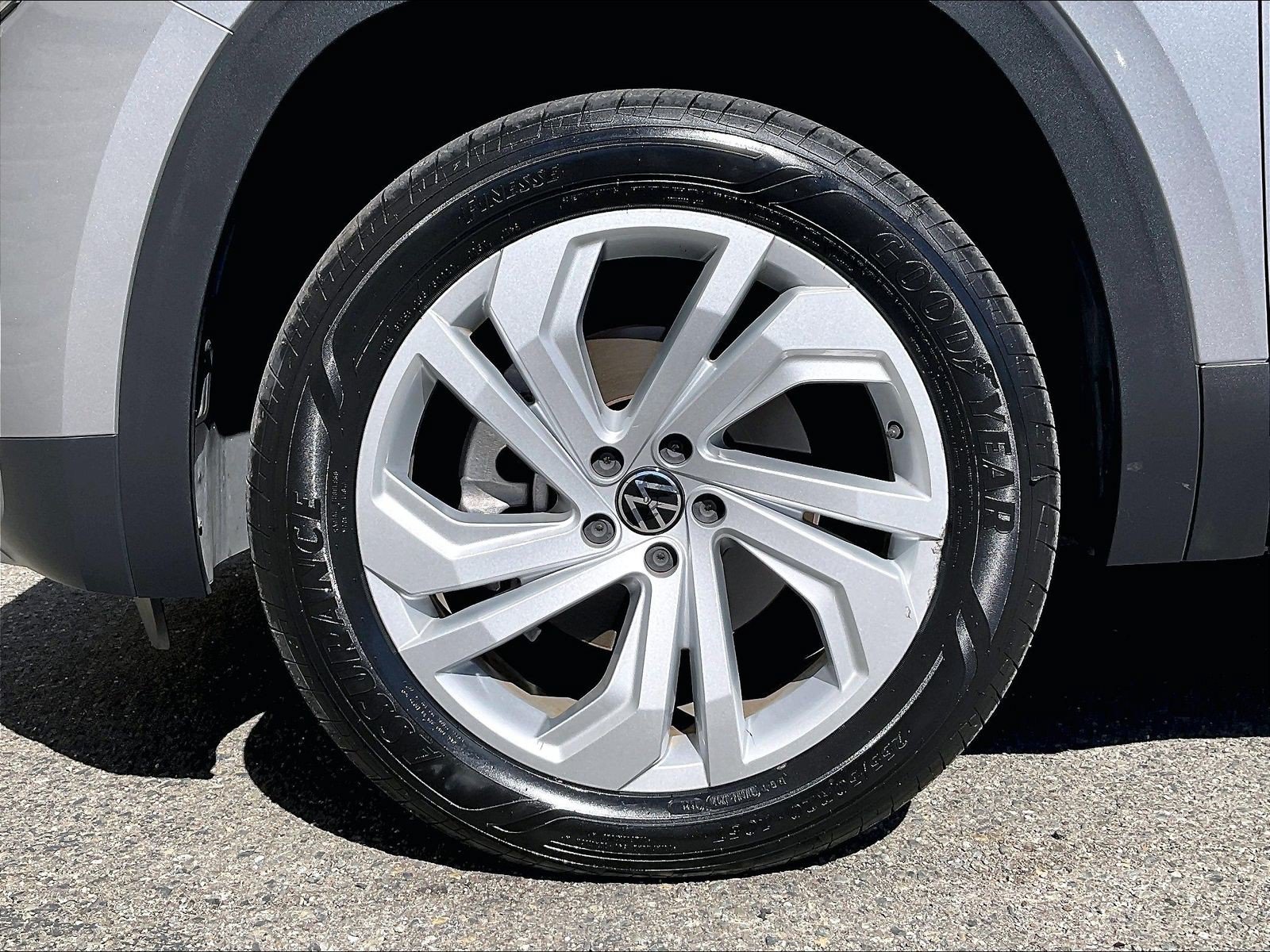 Certified 2022 Volkswagen Atlas SE AWD/4WD image 8