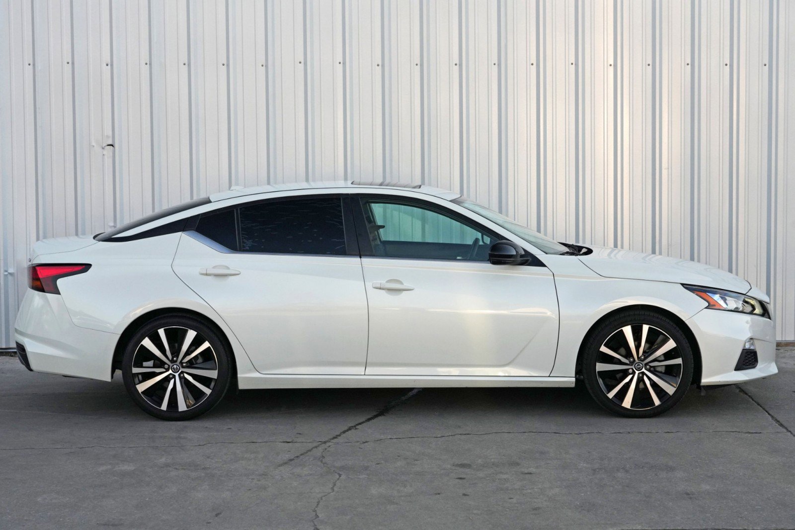 Used 2019 Nissan Altima 2.5 SR w/ SR Premium Package image 48