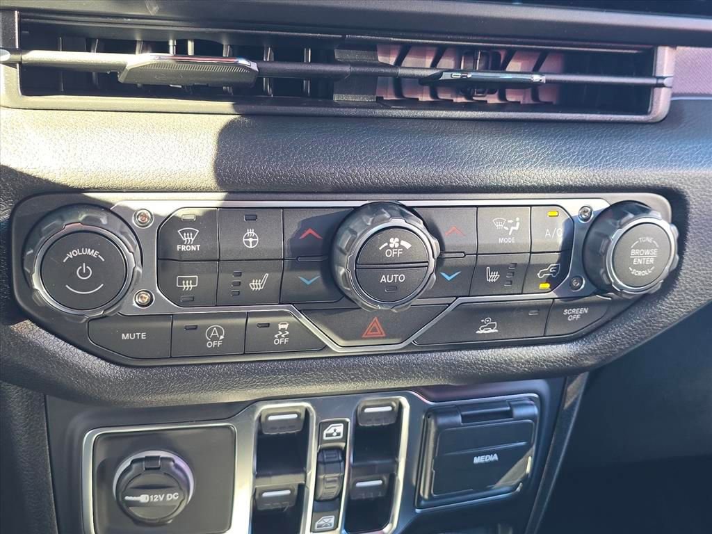 New 2026 Jeep Gladiator Sport AWD/4WD image 10
