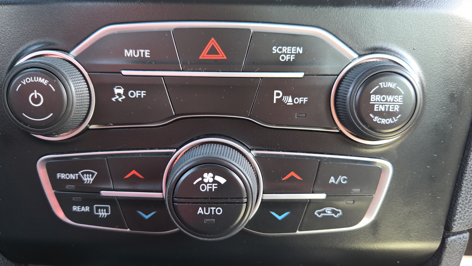 Used 2018 Dodge Charger SXT Plus w/ Quick Order Package 29J RWD image 31