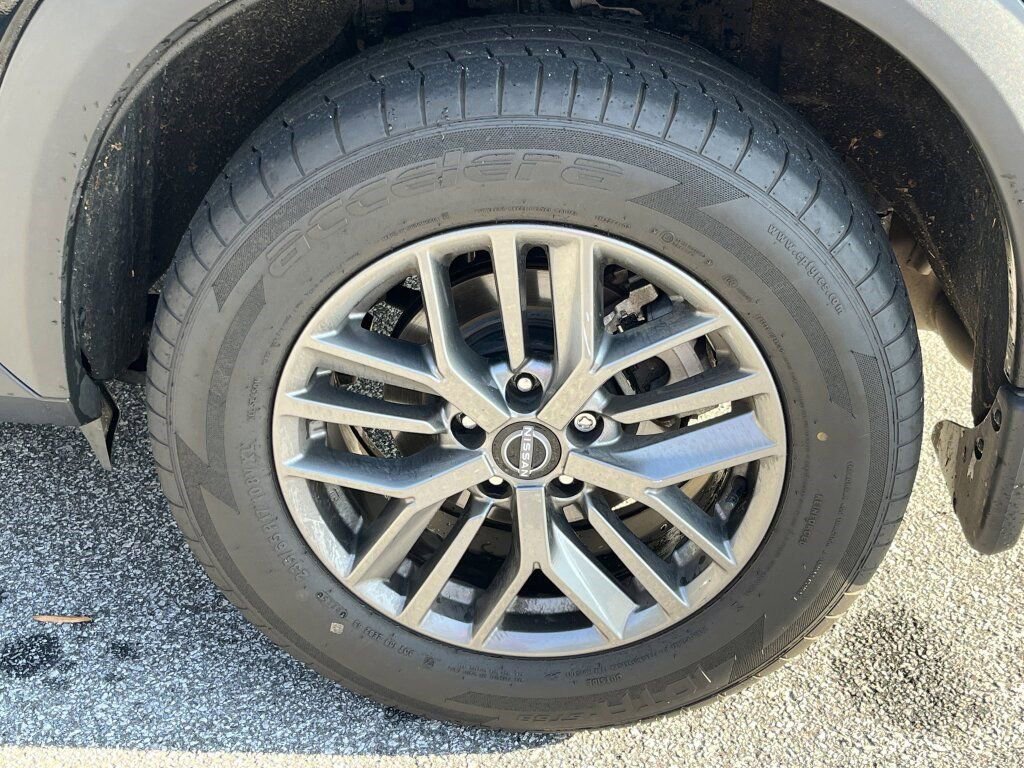 Certified 2022 Nissan Rogue S image 29