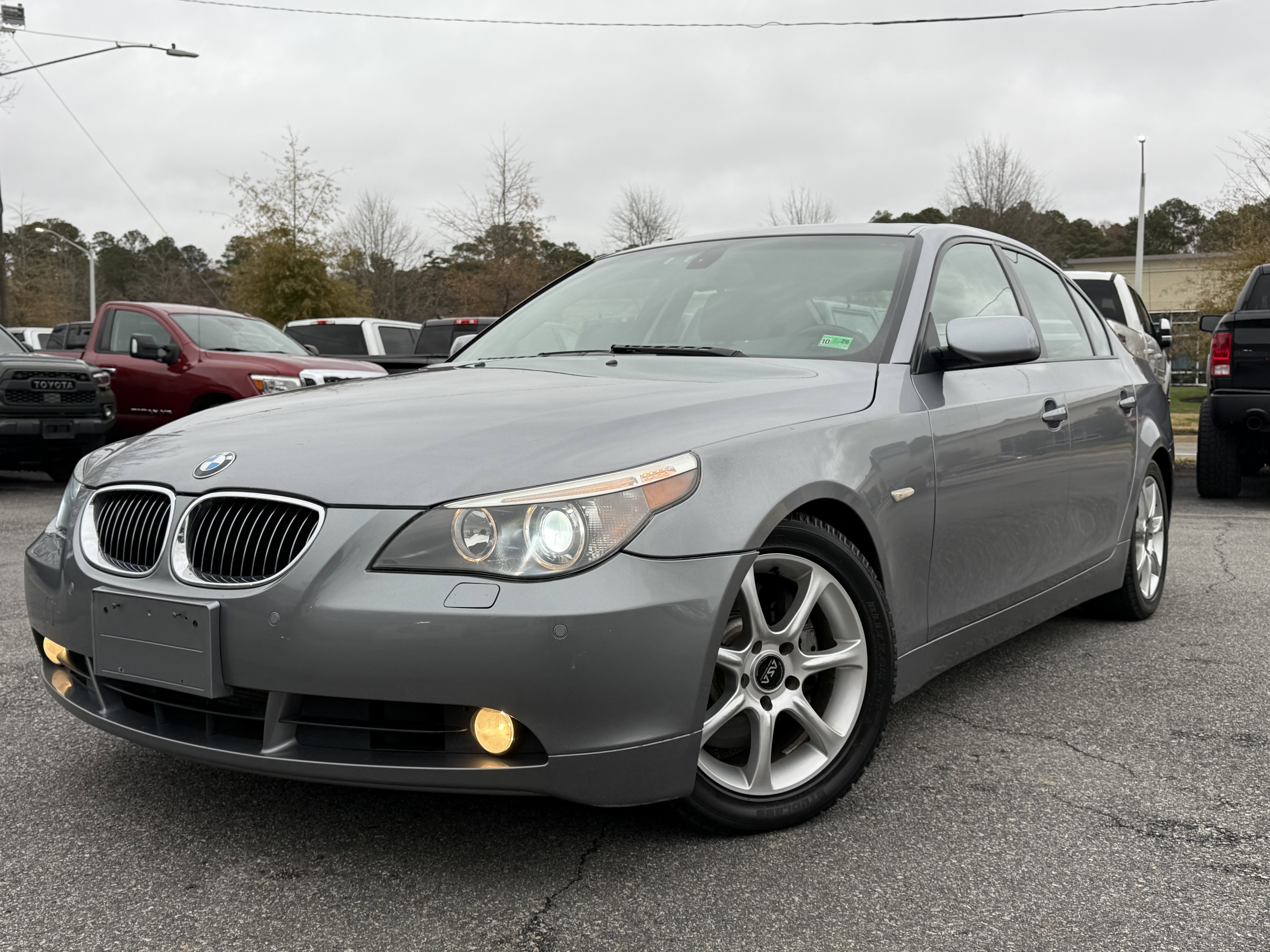 Used 2004 BMW 545i Sedan image 10