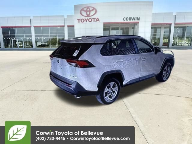 Used 2022 Toyota RAV4 XLE w/ Convenience Package AWD/4WD image 7