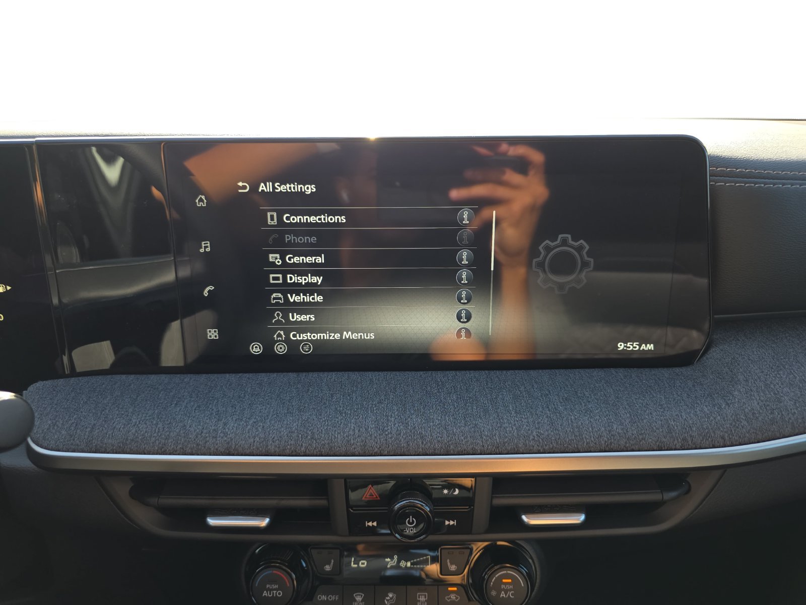 New 2027 Nissan Kicks SV w/ SV Premium Package FWD image 21