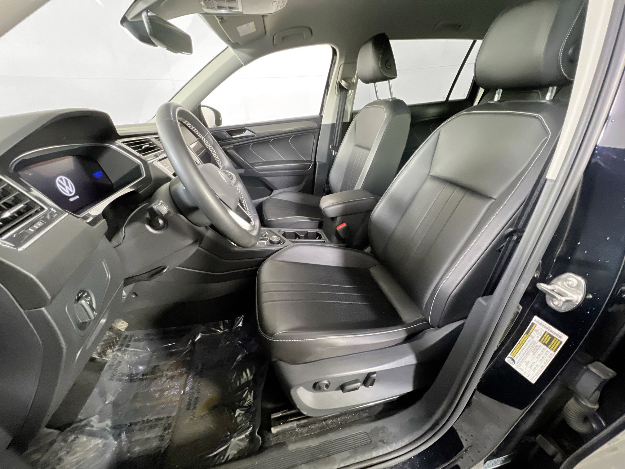 Used 2022 Volkswagen Tiguan SE AWD/4WD image 20