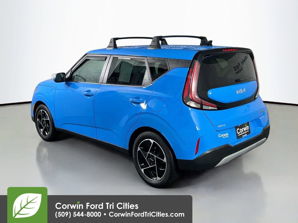 Used 2023 Kia Soul EX image 11