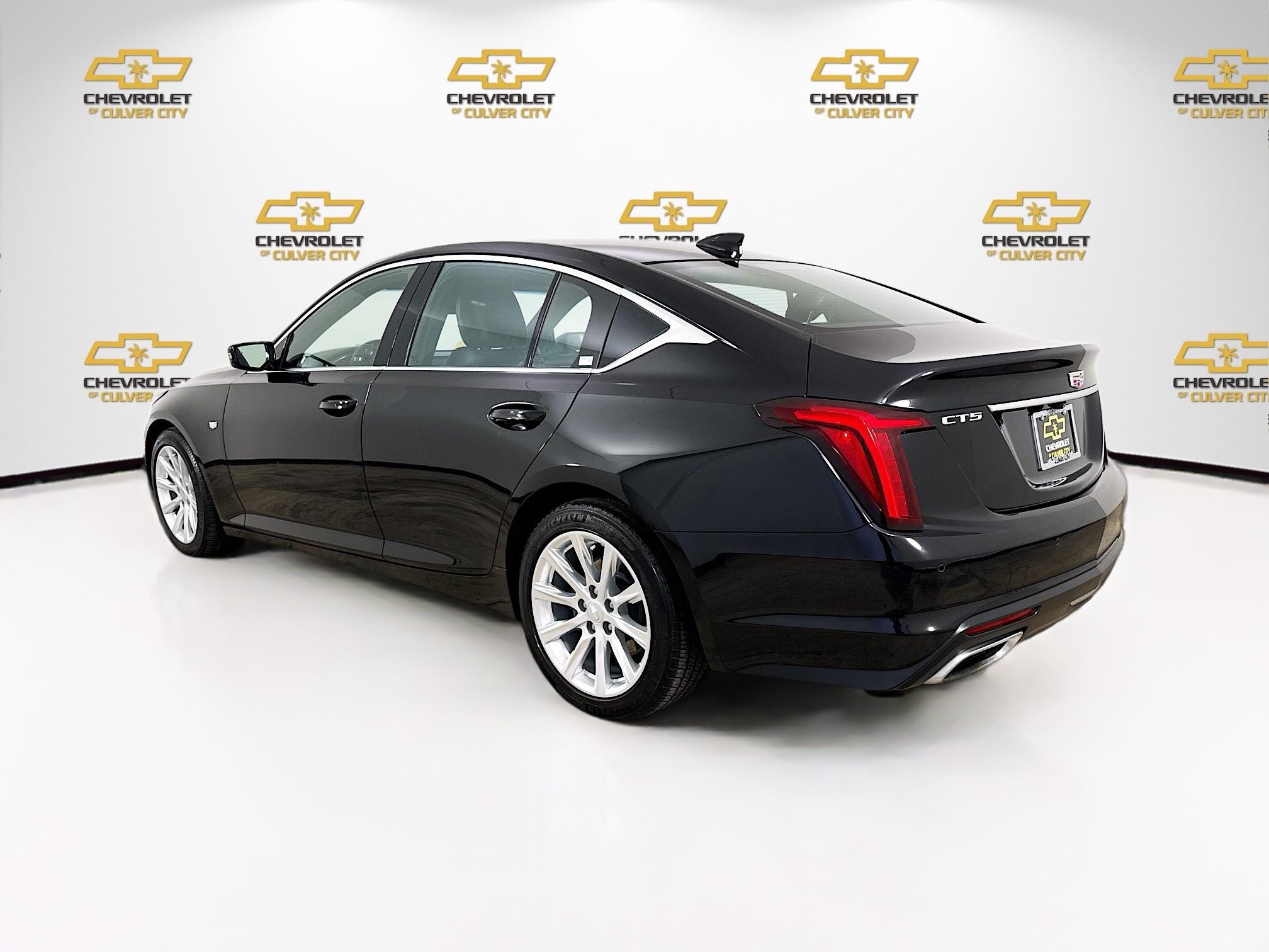 Used 2023 Cadillac CT5 Luxury w/ Cold Weather Package RWD image 6