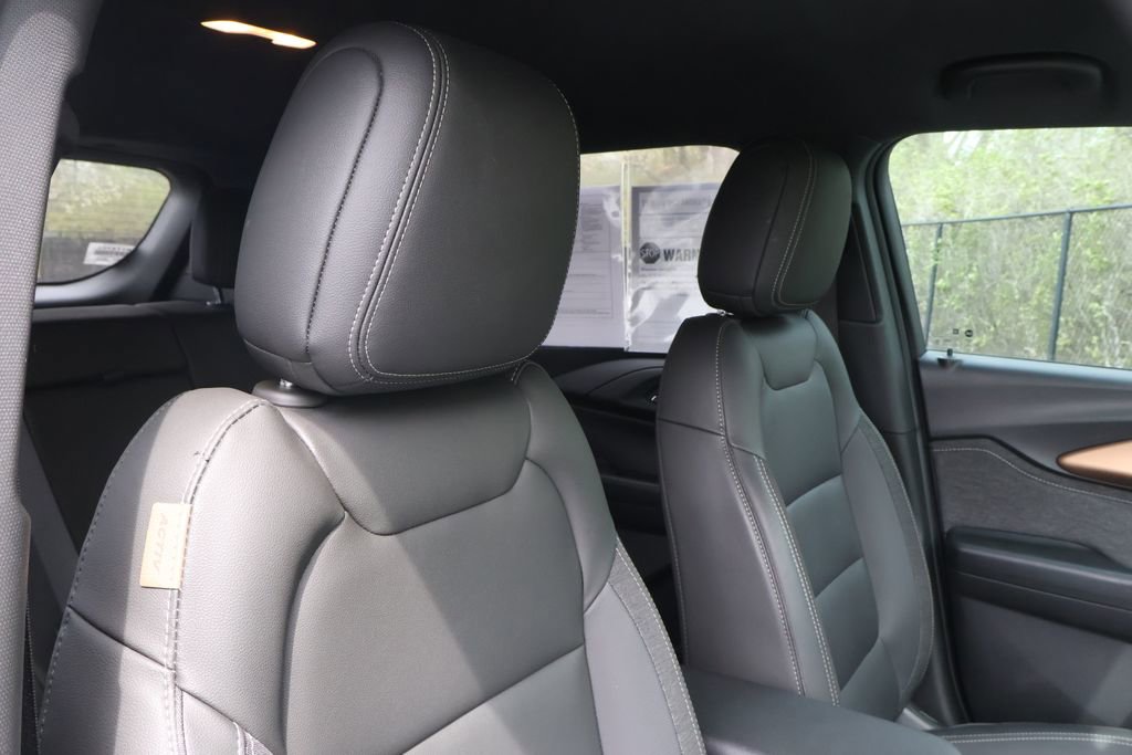 Used 2023 Chevrolet TrailBlazer ACTIV w/ Convenience Package image 39
