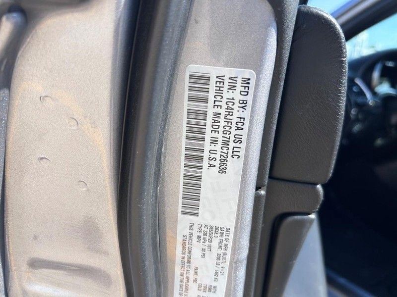 Used 2021 Jeep Grand Cherokee Overland image 21