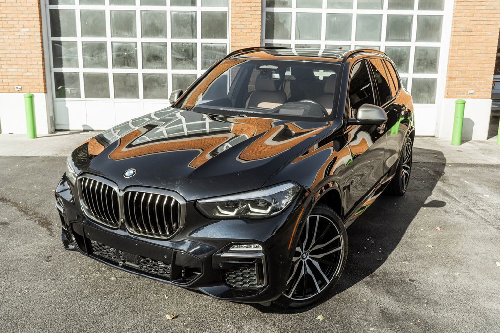 Used 2020 BMW X5 M50i image 2