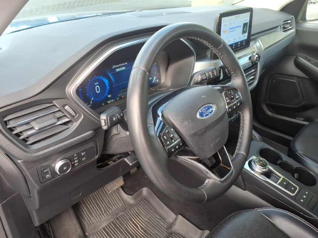 Certified 2021 Ford Escape Titanium AWD/4WD image 18