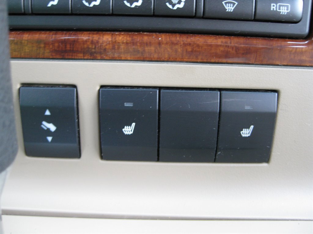 Used 2010 Ford Explorer Eddie Bauer AWD/4WD image 20