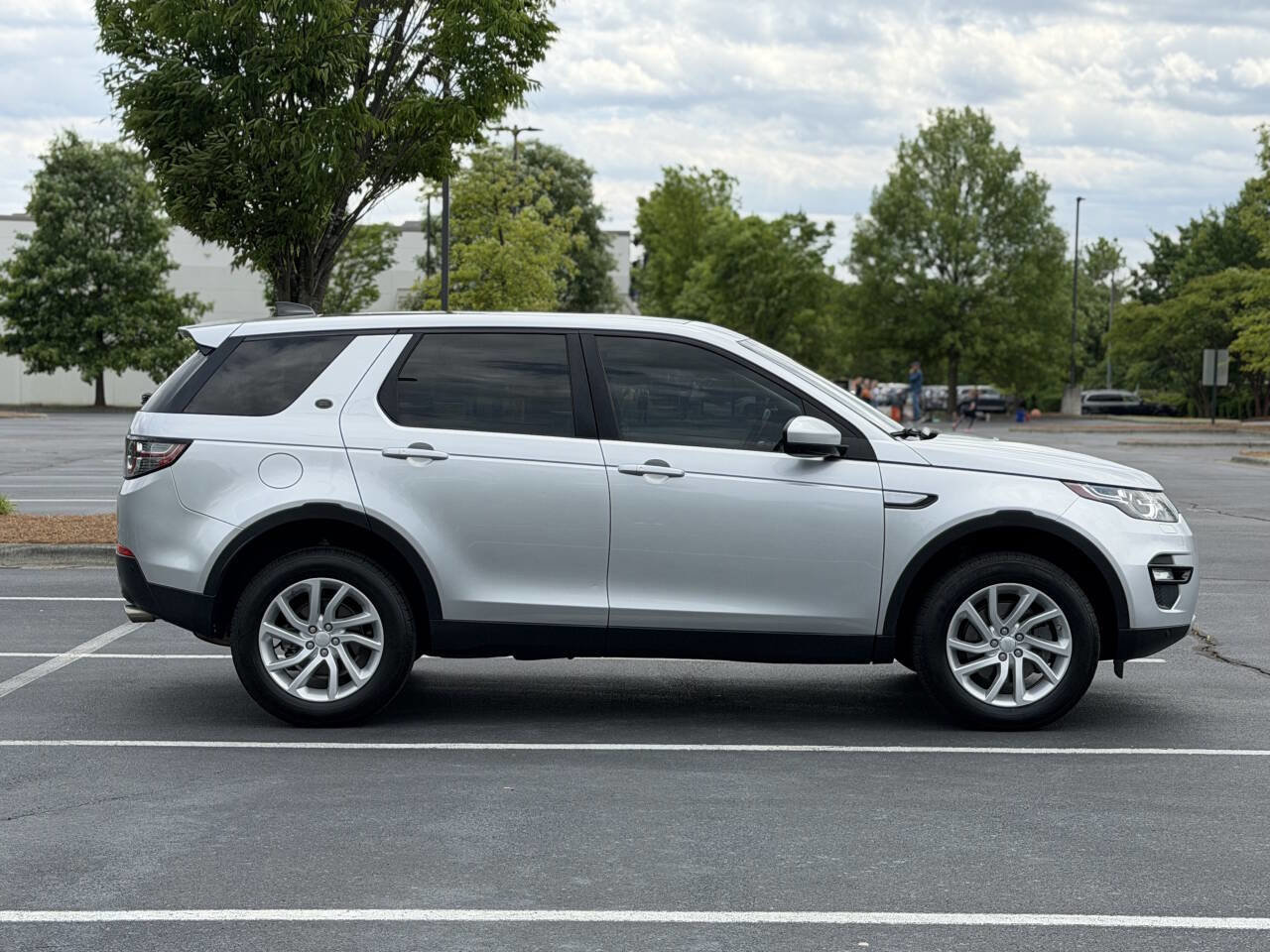 Used 2018 Land Rover Discovery Sport HSE AWD/4WD image 8