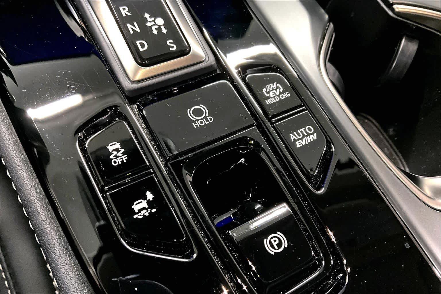 Used 2026 Lexus NX 450h+ AWD w/ Accessory Package (2T) image 33