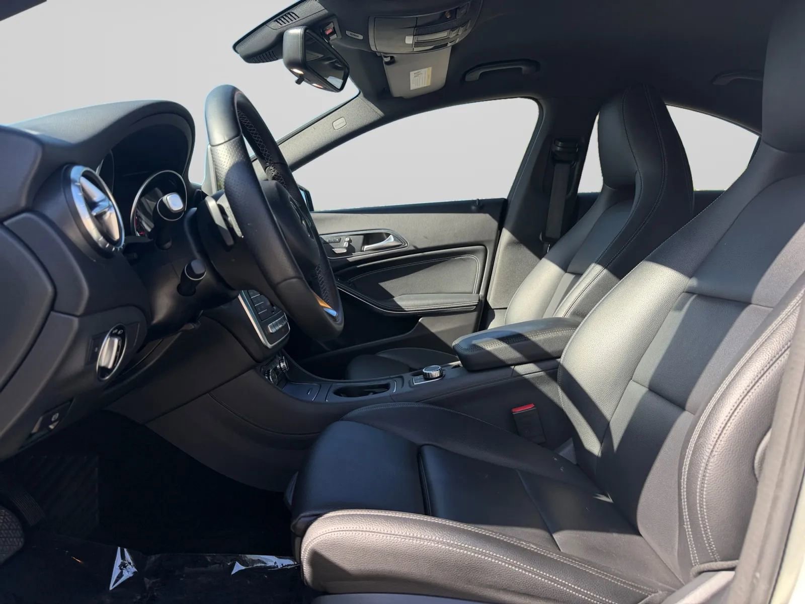 Used 2018 Mercedes-Benz CLA 250 image 17
